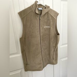 Men’s taupe medium zip up Columbia sweater vest